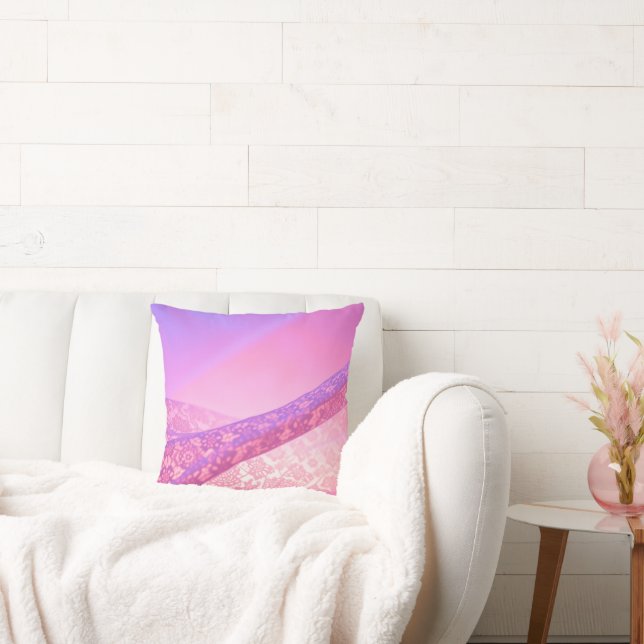 Coussin de jet abstrait en dentelle rose rêveur (Canapé)