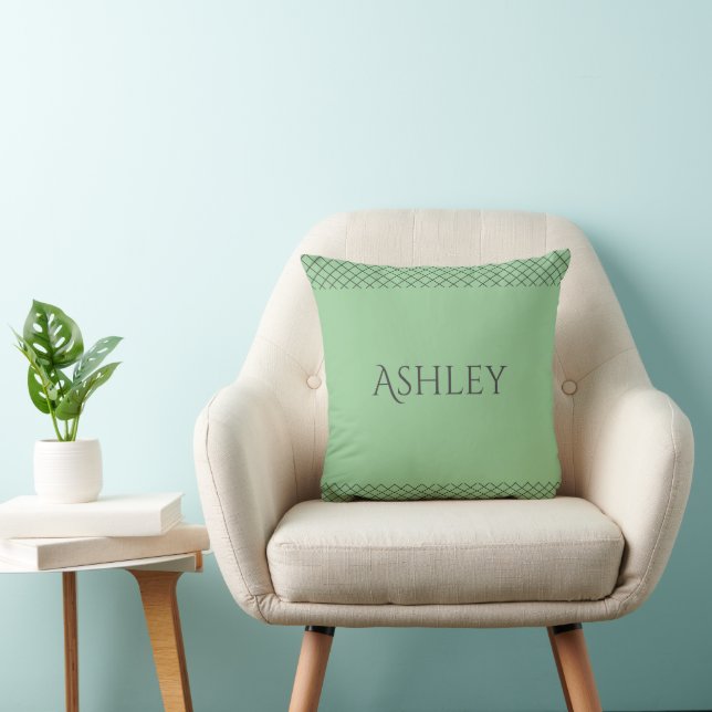 Coussin de jet personnalisé vert pastel | Nom & In (Chaise)