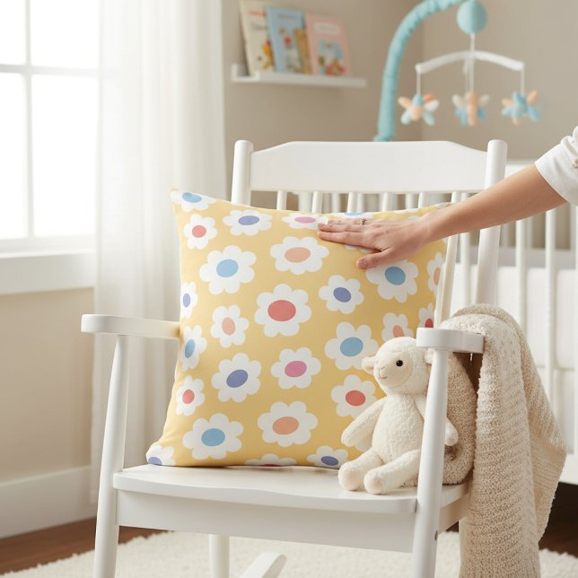 Coussin de jet pour la nurserie Groovy Flower Powe (Créateur téléchargé)