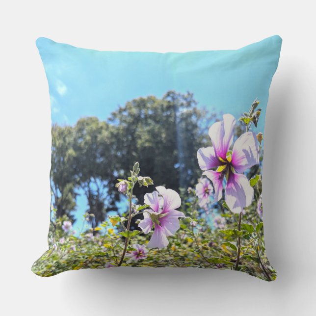 Coussin de jet — Série florale Coussin de jet Malv (Recto)