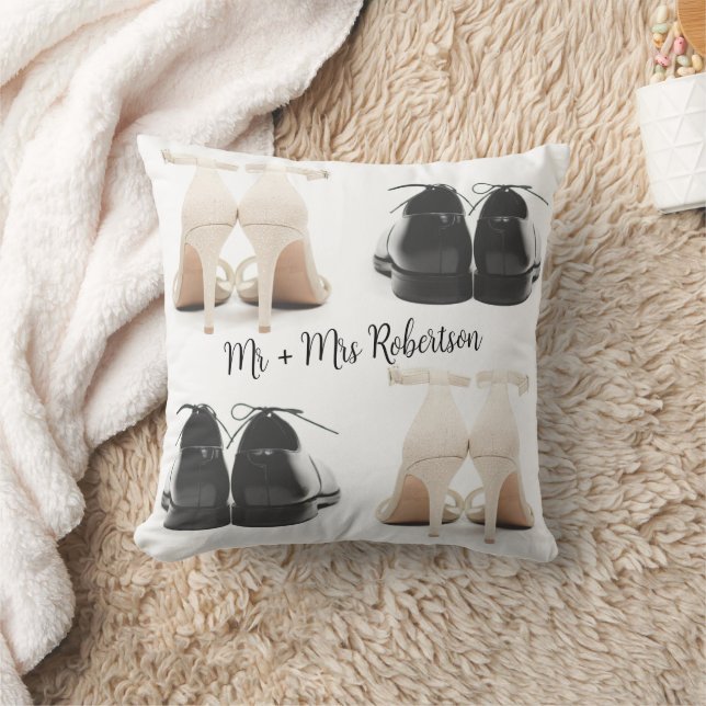 Coussin de jeté de chaussures de couple de mariés  (Couverture)