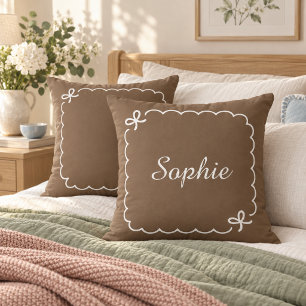 Coussin de jeté neutre à arc personnalisé avec nom