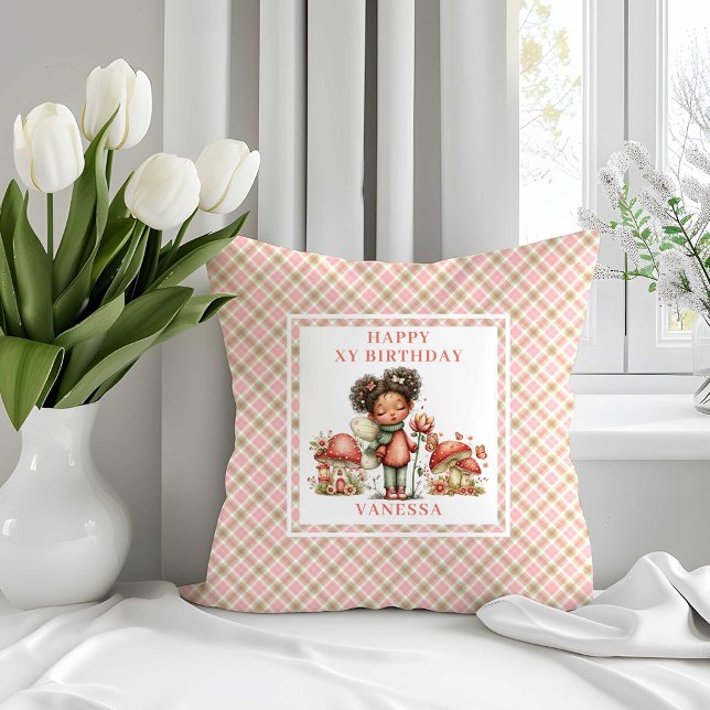 Coussin de jetée pour l'anniversaire de fille, fle (Soft Fairy Pink Floral Girl Birthday Throw Pillow)
