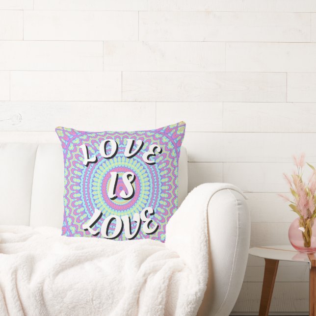 Coussin de jeton de fierté Love Is Love (Canapé)