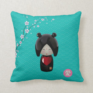 Coussin de Kokeshi d'amour