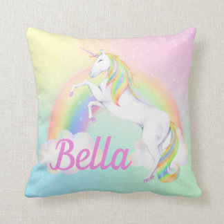 Coussin de licorne avec le nom