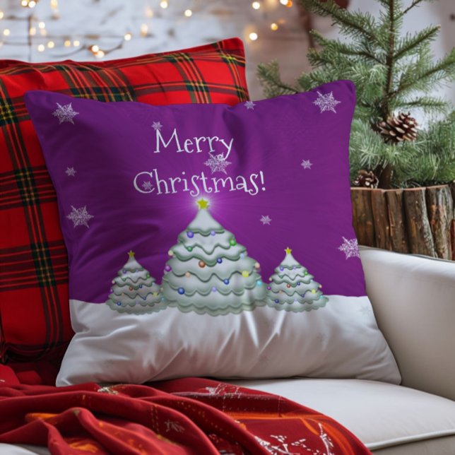 Coussin de Noël enneigé magenta en forme de sapin (Magenta Christmas Tree Throw Pillow)