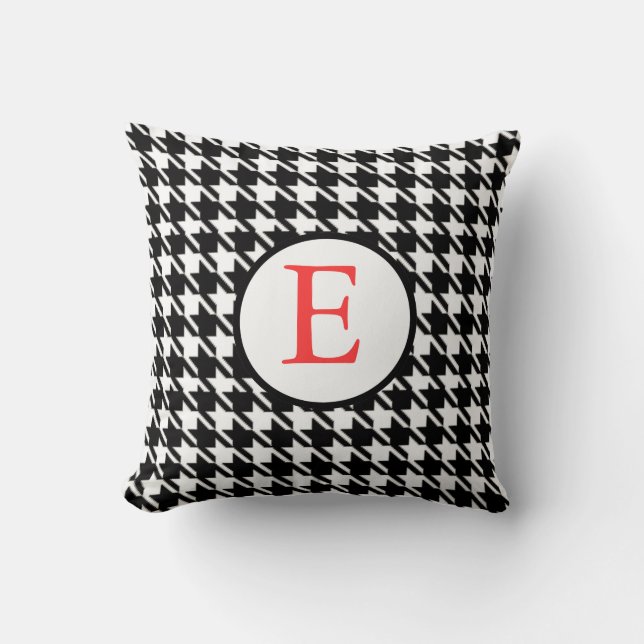 Coussin de pied-de-poule avec l'initiale (Recto)