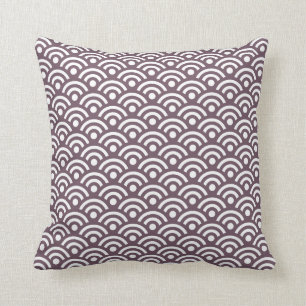 Coussin de Seigaiha d'aubergine