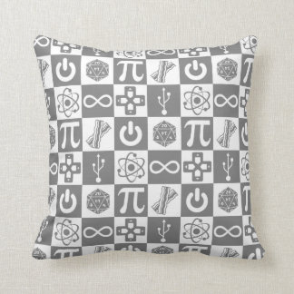 Coussin de symboles geeks
