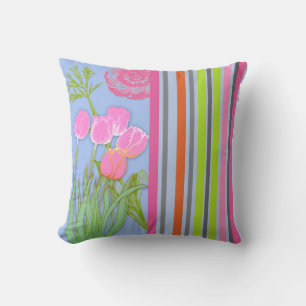 Coussin décorateur à fleurs et à rayures