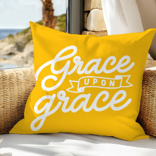 Coussin décoratif citation chrétienne jaune vif