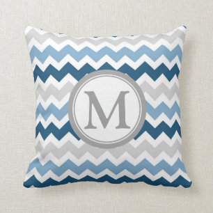 Coussin décoratif de monogramme de Chevron de gri