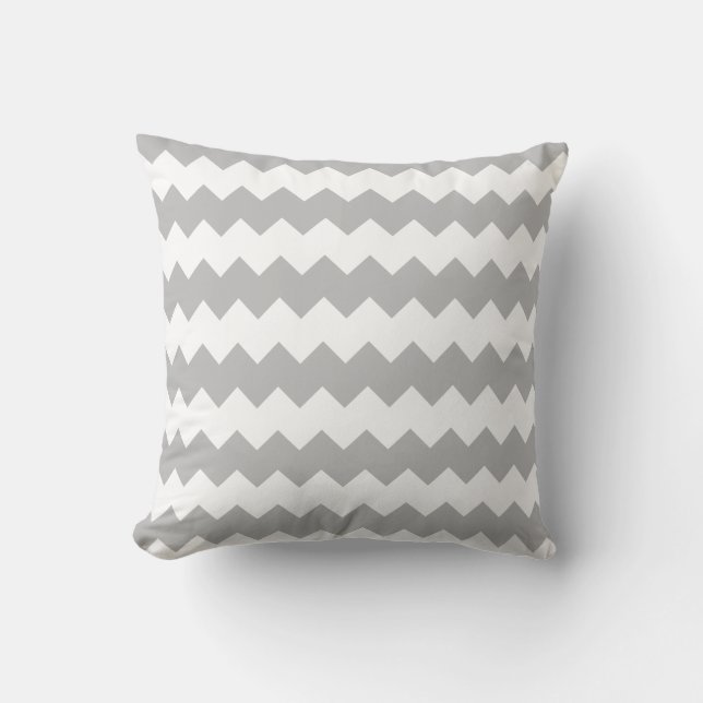Coussin décoratif rayé chevron gris et blanc Peppy (Recto)