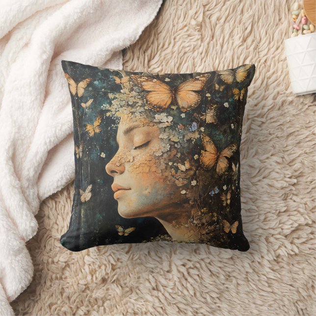 Coussin Déesse de la Forêt Enchantée avec Papillons (4) (Couverture)