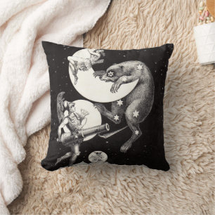 Coussin Déesse lunaire céleste antique et ours Ursa Major