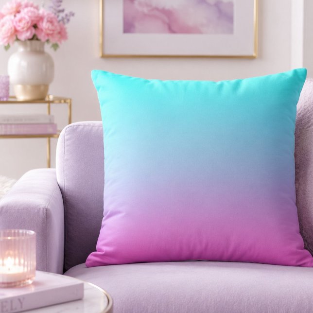 Coussin Dégradé de couleurs de sirène violet rose aqua omb (Mermaid colors gradient purple pink aqua ombre throw pillow)