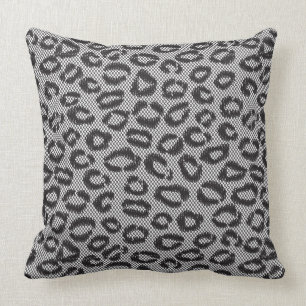 Coussin Dentelle nette noire avec le motif de léopard sur