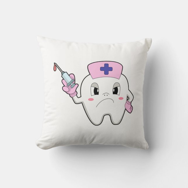 Coussin Dents comme infirmière avec seringue.PNG (Recto)