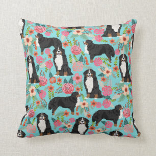 Coussin des fleurs de chiens de montagne bernois