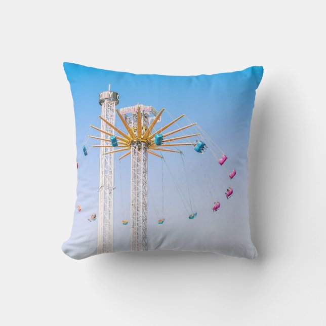 Coussin Des gens font du swing amusement ride (Recto)