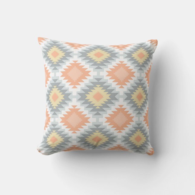 Coussin Design aztèque n°3 à Jessica Suzzette (Recto)