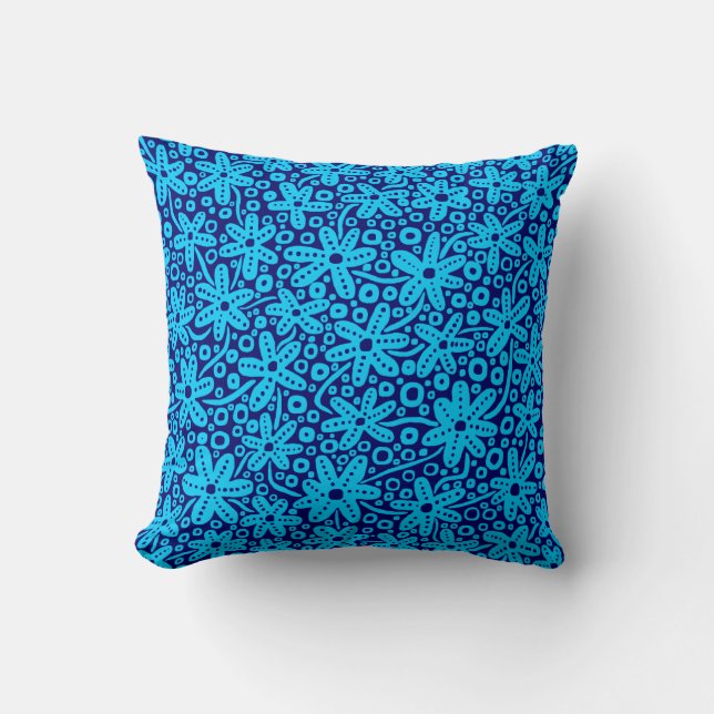 Coussin Design de fleurs - Sky Blue sur Deep Navy (Recto)