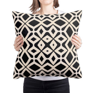 Coussin Design Motif géométrique en noir et ivoire en gras
