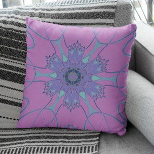 Coussin Dessin Mandala Flower violet et bleu