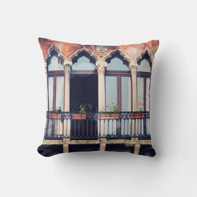 Coussin Destinations | Bâtiment rustique de Venise (Recto)