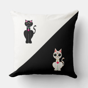 Coussin Deux beaux chats sur fond noir et blanc