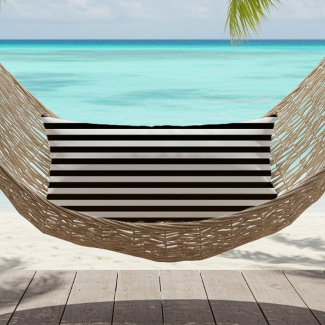 Coussin D'extérieur Blancs noirs minces rayures horizontales à l'extér (Créateur téléchargé)