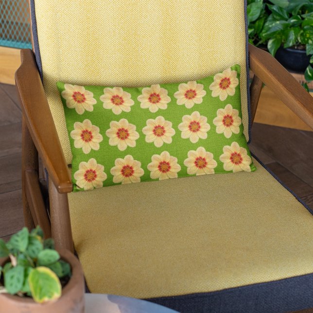 Coussin D'extérieur Dahlia jaune motif floral sur vert (In Situ Chair)