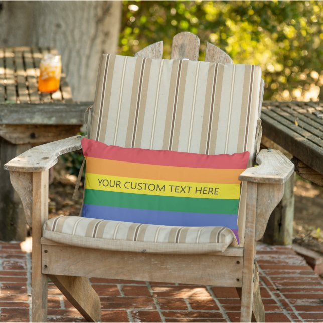 Coussin D'extérieur Indicateur Rainbow du texte personnalisé (Chaise)
