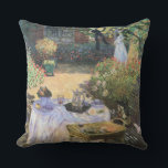 Coussin D'extérieur Le Luncheon Claude Monet Fine Art<br><div class="desc">Le Luncheon est un tableau d'impressionnisme de genre pittoresque de l'artiste français Claude Monet en 1873,  montrant une table à manger jardin dressée pour un déjeuner avec des femmes dans l'arrière - plan et un enfant jouant au premier plan.</div>