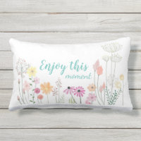 Le pré de fleur d'aquarelle apprécient ce moment