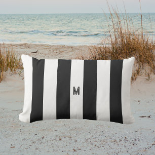 Coussin D'extérieur Monogramme à bande de cabane noir et blanc classiq