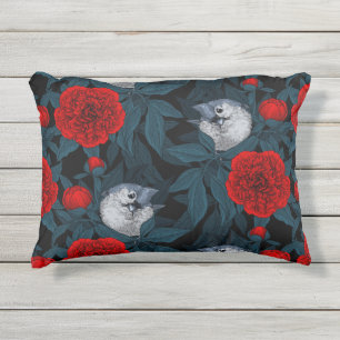 Coussin D'extérieur Oiseaux et fleurs de pivoines rouges avec feuilles