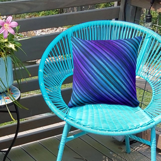 Coussin Diagonale bleue et violette triée (Créateur téléchargé)