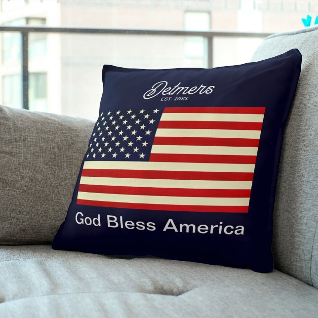 Coussin Dieu personnalisé Béni Amérique Drapeau Jeu d'orei (Personalized God Bless America Flag Throw Pillow)