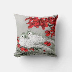 Coussin Doses blanches vintages et Feuilles rouges en gris