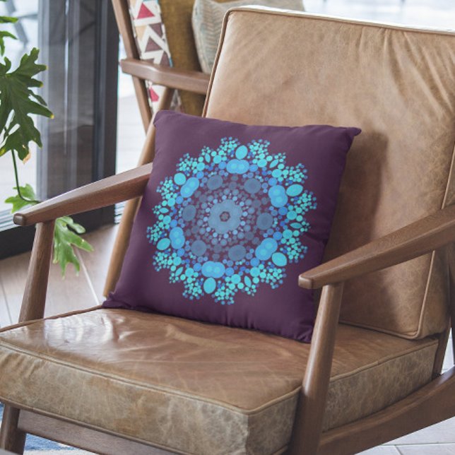 Coussin Dot Mandala Flower bleu et violet (Créateur téléchargé)
