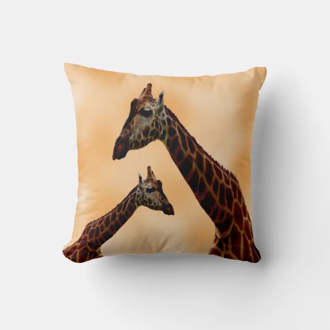 Coussin Double Trouble Giraffe, Lancer Cushion (Recto)