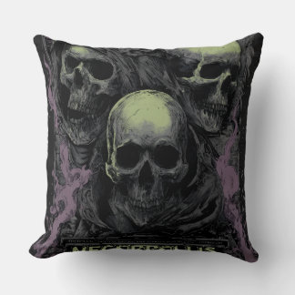 Coussin Doublez les ténèbres avec ce frappant double crâne