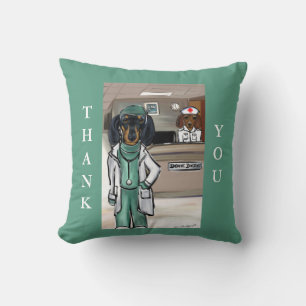 Coussin Doxie Docteur