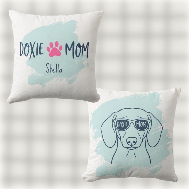 Coussin Doxie Mom Pillow Ice Blue Pastel Dachshund Name (Créateur téléchargé)