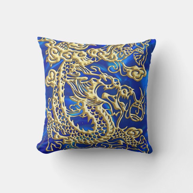 Coussin Dragon d'or incorporé sur BlueSatin (Recto)