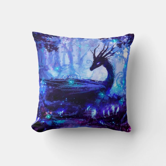 Coussin Dragon noir, scène de forêt nocturne. (Recto)