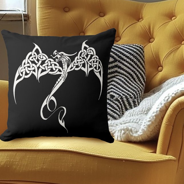 Coussin Dragon Tribal Celtique Entrelacs Noir Blanc Fantas (Créateur téléchargé)