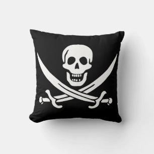Coussin Drapeau pirate crâne épées croisées